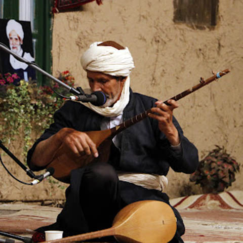  موسیقی مقامی